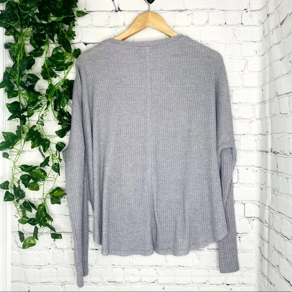 Urban Outfitters Out From Under Gray Jojo Oversized Button Front Thermal Top XS - Picture 8 of 10
